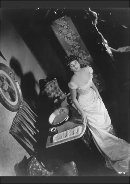 Ingrid Bergman in George Cukors Gaslight (1944)