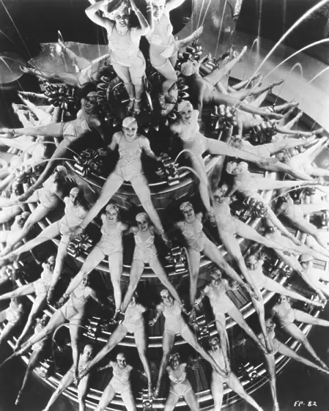 Dancers in Lloyd Bacons Footlight Parade (1933)