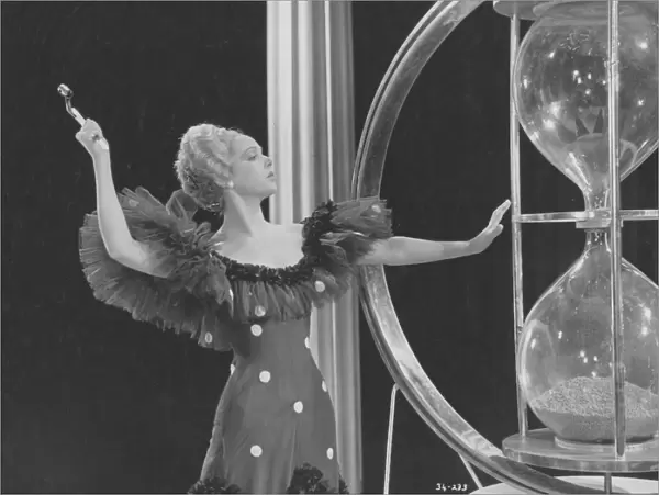 Jessie Matthews in Victor Savilles Evergreen (1934)