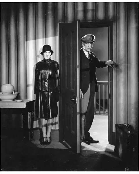 Elissa Landi and Cyril McLagen in Anthony Asquiths Underground (1928)