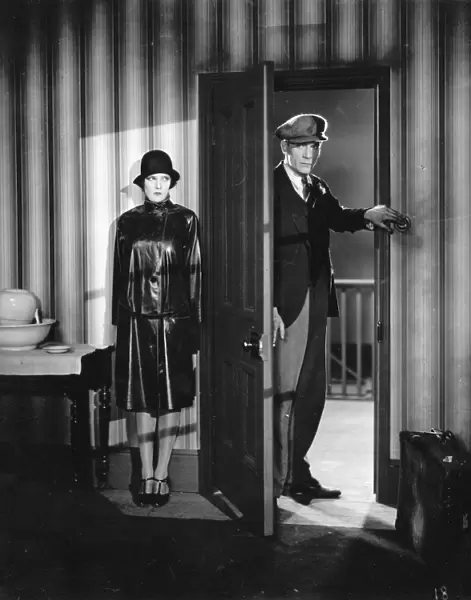 Elissa Landi and Cyril McLagen in Anthony Asquiths Underground (1928)