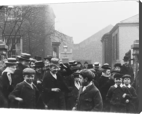West Bromwich Crowd, 1902