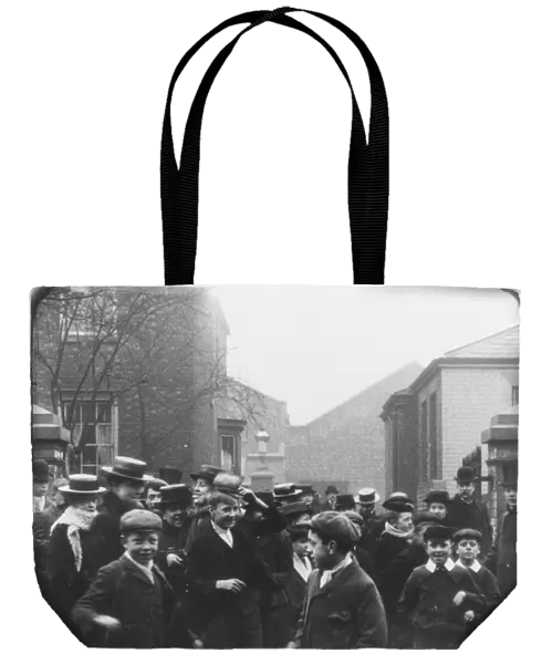West Bromwich Crowd, 1902