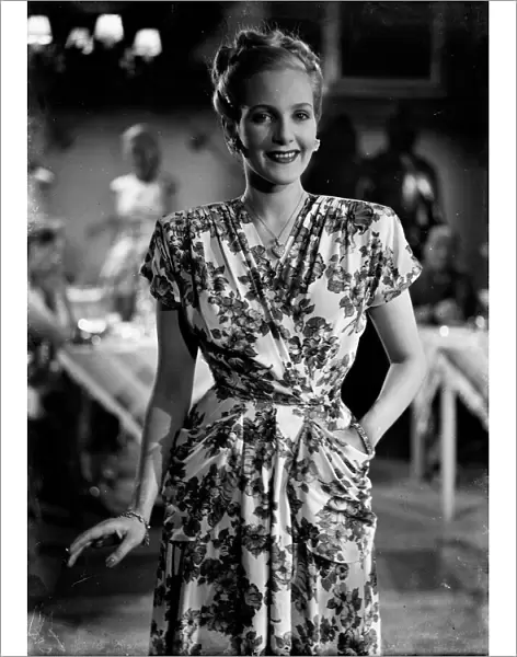 Dawn Lesley in Robert Jordan Hills Melody in the Dark (1949)