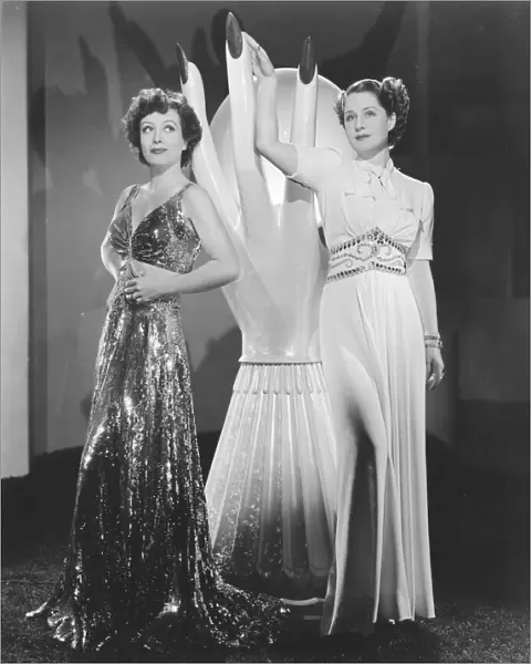 Joan Crawford and Norma Shearer in George Cukors The Women (1939)