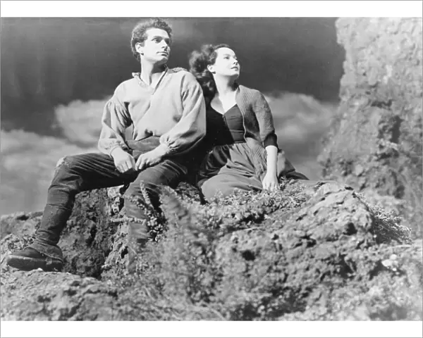Merle Oberon and Laurence Olivier in William Wylers Wuthering Heights (1939)