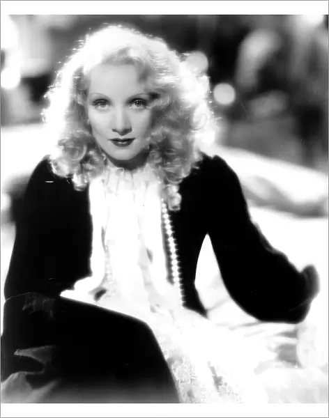 Marlene Dietrich in Josef von Sternbergs The Scarlet Empress (1934)