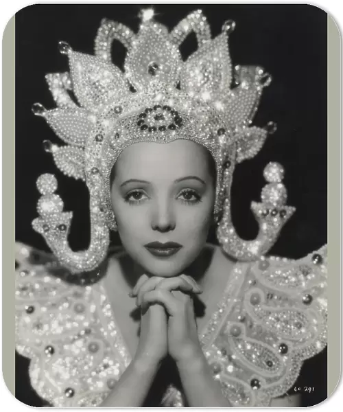Jessie Matthews in Victor Savilles Its Love Again (1936)