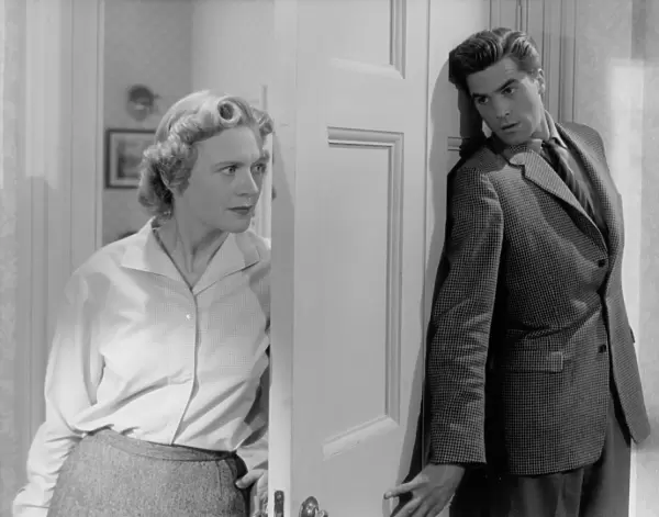 Philippa Hiatt and David Cameron in Joe Mendozas Five Clues To Fortune (1956)