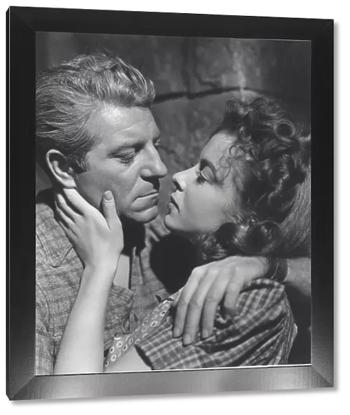 Jean Gabin and Ida Lupino in Archie L Mayos Moontide (1942)