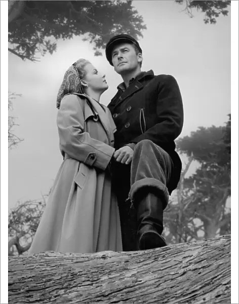 Ann Sheridan and Errol Flynn in Lewis Milestones Edge Of Darkness (1943)
