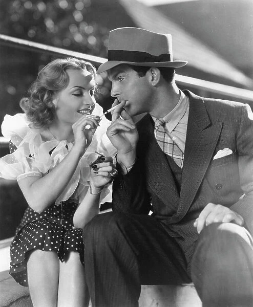 Carole Lombard and Fred MacMurray in Mitchell Leisens Hands Across The Table (1935)