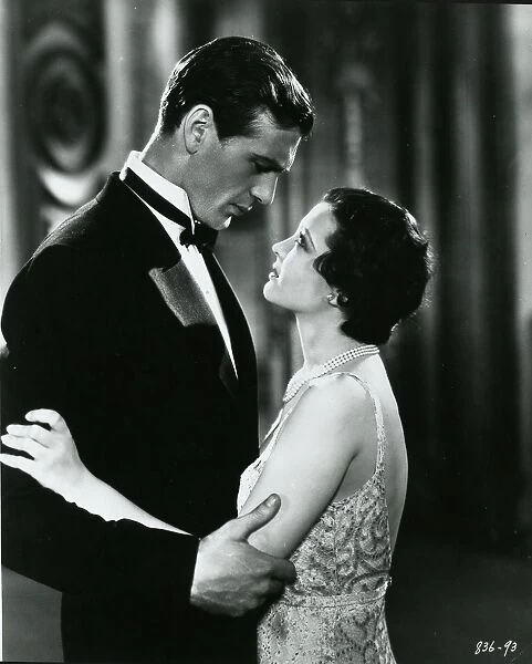 Gary Cooper and Sylvia Sidney in Rouben Mamoulians City Streets (1931)