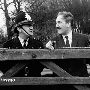 David Lodge and Bernard Cribbins in David Bracknells Cup Fever (1965)