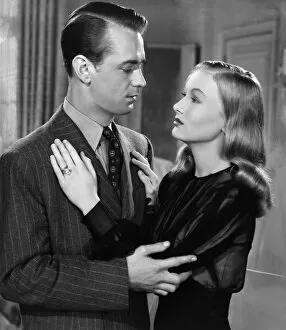 Images Dated 4th January 2013: Alan Ladd and Veronica Lake in Stuart Heislers The Glass Key (1942)