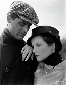 Images Dated 26th September 2008: Cary Grant and Katharine Hepburn in George Cukors Sylvia Scarlett (1935)