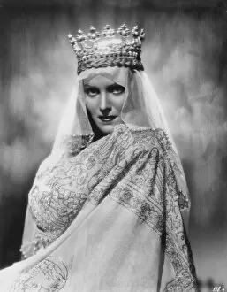 Images Dated 30th November 2011: Elisa Cegani in Alessandro Blassetis The Iron Crown (1941)