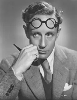 Images Dated 24th February 2010: Leslie Howard in Anthony Asquiths Pygmalion (1938)