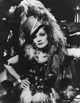 Classic Portraits Collection: Marlene Dietrich in Josef von Sternbergs Blonde Venus (1932)