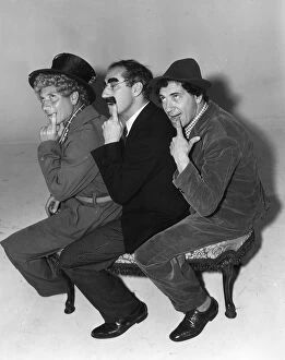 Comedy Collection: The Marx Brothers in Sam Woods A Day at the Races (1937)