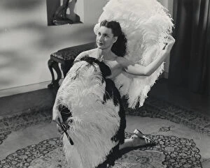 Images Dated 3rd July 2009: Roberta and her Feathered Friends in Horace Shepherds A Ray of Sunshine (1950)