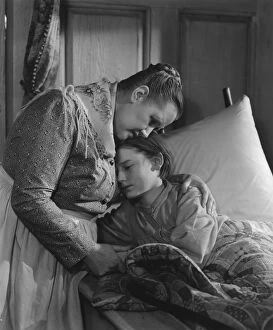 Classic Portraits Collection: Sara Allgood and Roddy McDowall in John Fords How Green Was My Valley (1941)